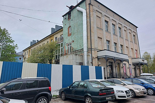 Калининградский губернатор Алиханов назвал «свинороем» то, что осталось от сноса незаконного строения на Ленинском проспекте