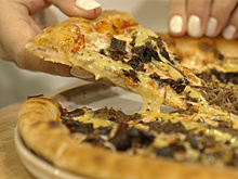 Жители Санкт-Петербурга пожаловались в УФАС на назойливую рекламу пиццы