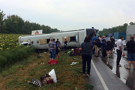 Около 20 человек пострадали в ДТП с автобусом под Ростовом