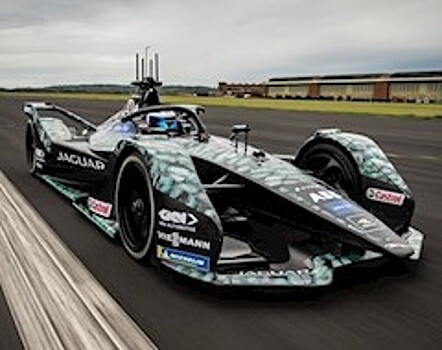 GKN Automotive модернизирует гоночный электромобиль Jaguar I-Type 5