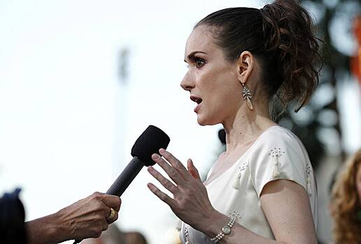 Вайнона Райдер стала жертвой сексуальных домогательств