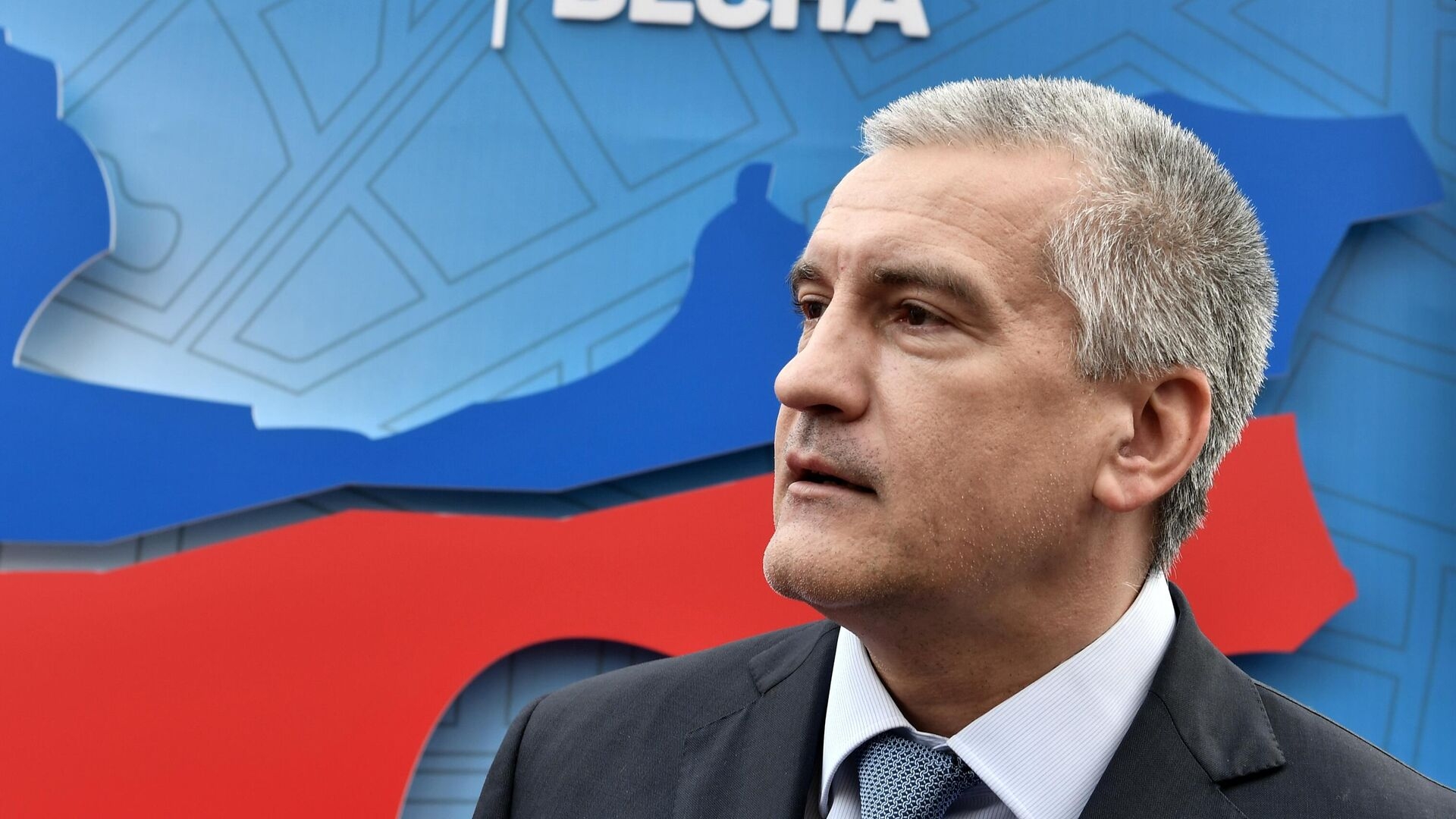 Глава Крыма предложил запретить мигрантам привозить семьи в Россию