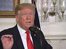 Трамп отложил введение автопошлин