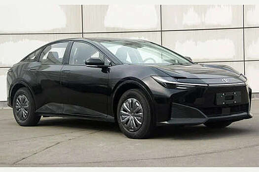 Toyota выпустит новый электрический седан для рынка Китая