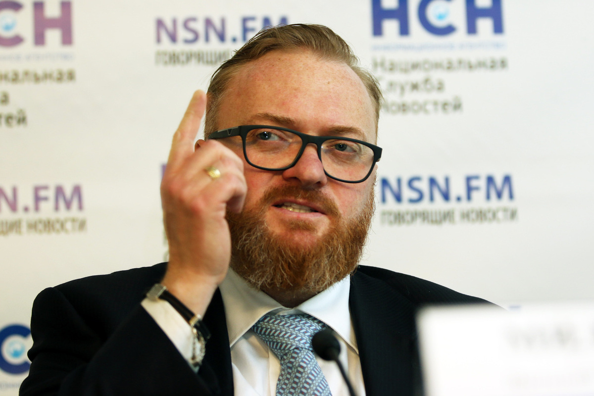 Депутат вступился за использование иностранной музыки на школьных выпускных