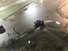 В Карелии водитель сбежал с места ДТП, бросив выпавшего пассажира. Видео