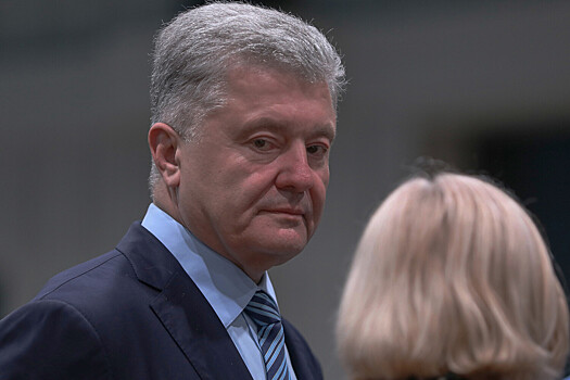Депутат Рады предложил сыну Порошенко* подписать контракт на военную службу