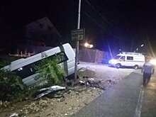 Девять туристов пострадали в аварии с микроавтобусом в Абхазии