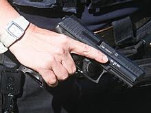 Полицейские стреляют в спину и наповал