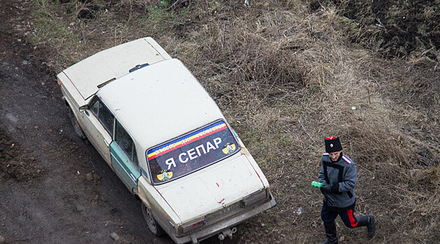 На дороге около Луганска обнаружено нашпигованное взрывчаткой авто