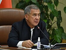 Рустам Минниханов встретился с командой "КАМАЗ-мастер"