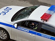 Видео: пьяный лихач сбежал с места ДТП, чтобы справить нужду