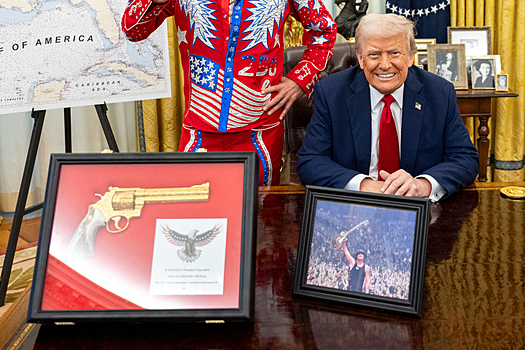 Трамп может одним махом прикарманить Гренландию и развалить НАТО