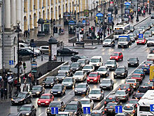 Власти Петербурга хотят снизить скорость движения на Невском проспекте