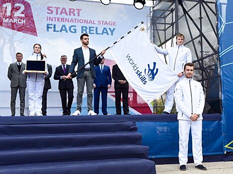 В Саратов доставят флаг, побывавший на Международной космической станции
