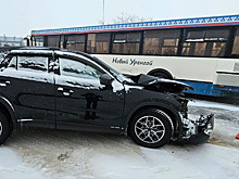 На ЯНАО трассе «Сургут — Салехард» пассажир Mazda пострадал в ДТП с автобусом