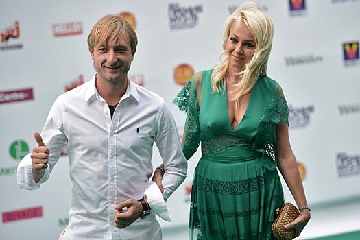 Плющенко не смог проигнорировать совместное фото жены с Биланом