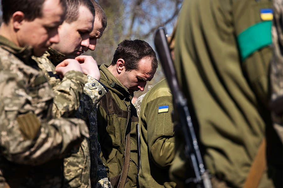 Передовая в Донбассе стала «адом на земле» для украинских военных