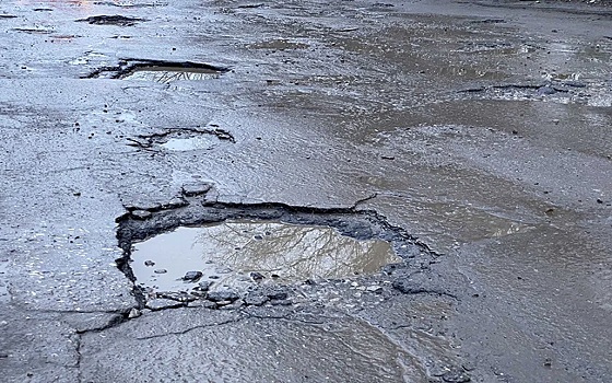 Водители жалуются на ямы на дороге от Рязани к Пронску