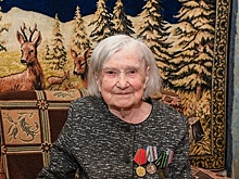 Глава Тверской области Игорь Руденя поздравил с вековым юбилеем ветерана ВОВ Галину Ремезову