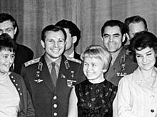 Александра Пахмутова — маленькая женщина с большими наградами