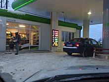 Водителей в РФ предупредили об опасности использования дешевого бензина АИ-92 в 2023 году