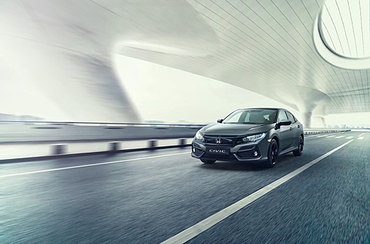 Обновленный Honda Civic лишился виртуальных кнопок в салоне