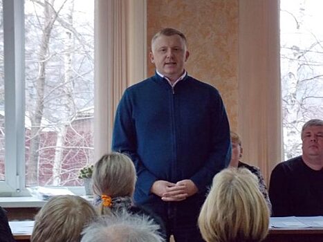 Коммунисты отправили Андрея Ищенко на губернаторские выборы в Приморье