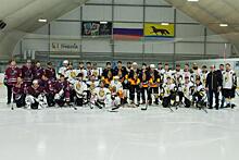Главный трофей «Кубка «Титана» получила хоккейная команда «РН-Юганскнефтегаз»
