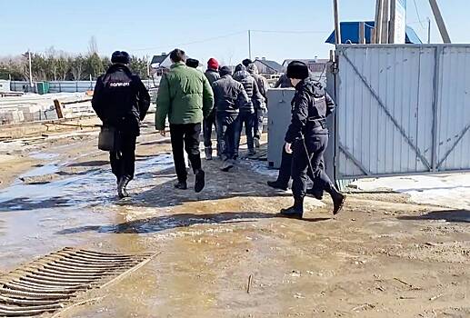 В российском регионе полиция провела рейды среди мигрантов