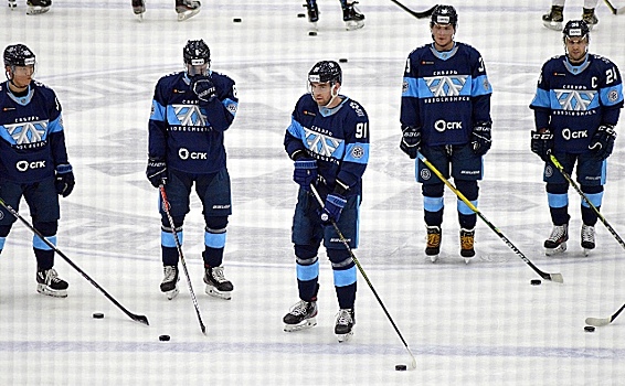 Хоккейная «Сибирь» проиграла борющемуся за плей-офф «Витязю»