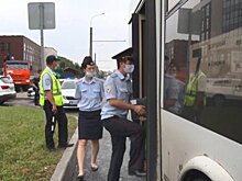В Пензе полицейские составили протоколы на пассажиров без масок