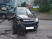 В Вологде автомобилист сбил пешехода и протаранил три машины