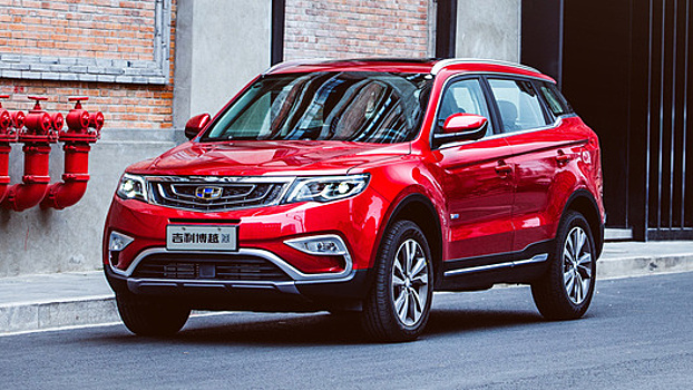 В Россию едет кроссовер Geely Atlas с мощным турбомотором