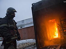 Автомобиль загорелся на севере Москвы
