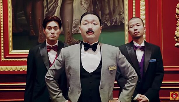 Автор Gangnam Style выпустил два новых клипа