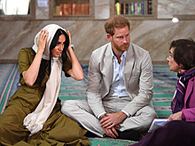 Маркл покрыла голову ради мусульман