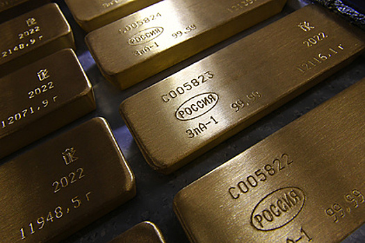 Российские банки резко снизили запасы золота