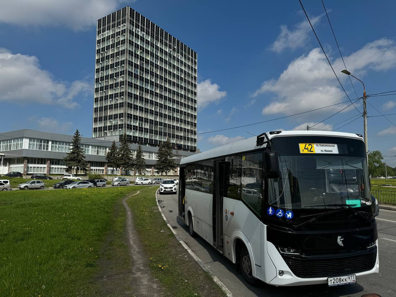 В Нижнем Новгороде на маршрут А‑42 вышел новый автобус КамАЗ