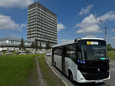 В Нижнем Новгороде на маршрут А‑42 вышел новый автобус КамАЗ
