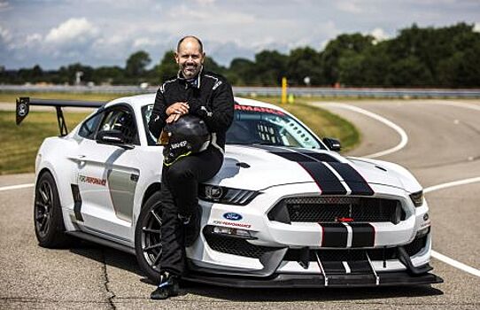 Гоночный 520-сильный Mustang помогает водителям-испытателям Ford настраивать массовые модели