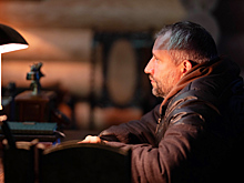Юрий Быков уже больше 100 смен снимает сериал про 90-е