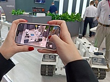 Молодые ученые презентовали на "Иннопроме" роботизированную гусеничную платформу