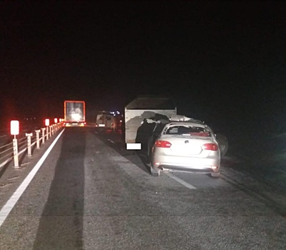 Врезался в «КамАЗ» и погиб водитель иномарки в Андроповском округе