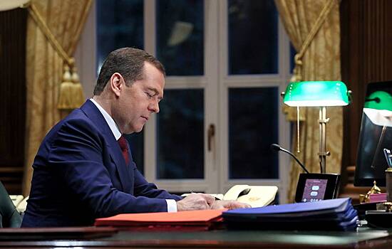 Медведев останется председателем "Единой России"