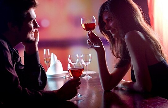 Знакомы ли вам случаи, когда девушка и парень познакомились в баре/клубе для отношений "на одну ночь", но впоследствии начали серьезные отношения/создали семью?
