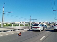 В Терновке водители встали в пробке из-за ДТП на ул. Баумана