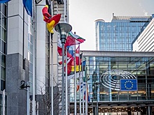 WP: Европе пора «показать зубы» США, чтобы ее не «съели»