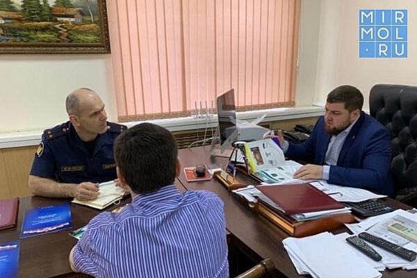 Учреждения УФСИН будут поставлять мебель для образовательных организаций Дагестана