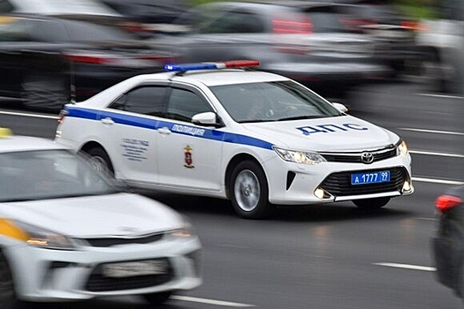 Водитель BMW протаранил в столб в Москве